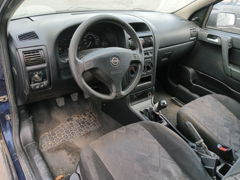 opel astra g hatchback (t98) del año 2001