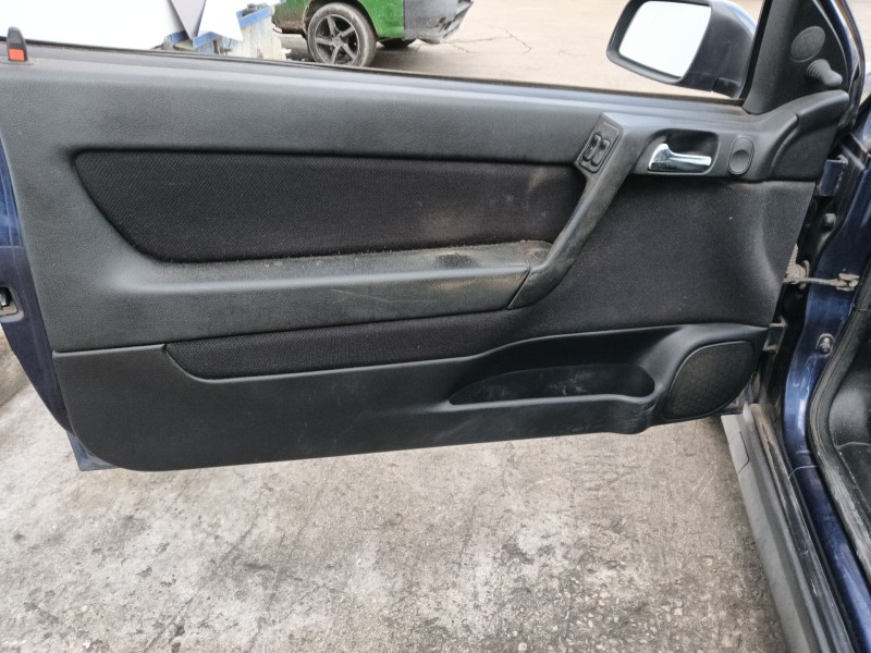 opel astra g hatchback (t98) del año 2001