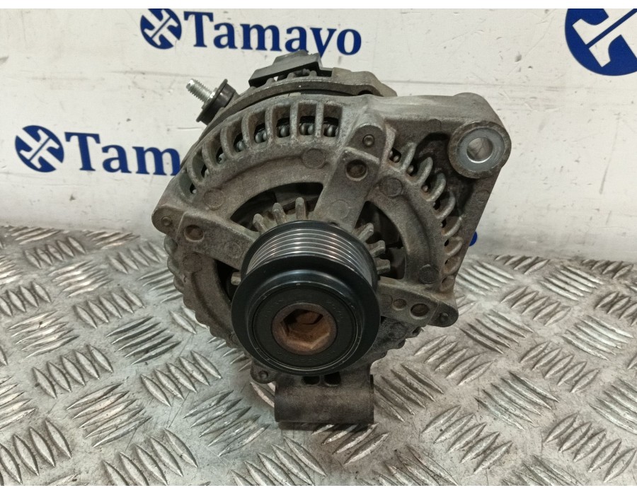 Recambio de alternador para land rover discovery iv (l319) 3.0 sdv6 4x4 referencia OEM IAM AH2210300AB 1042102420 