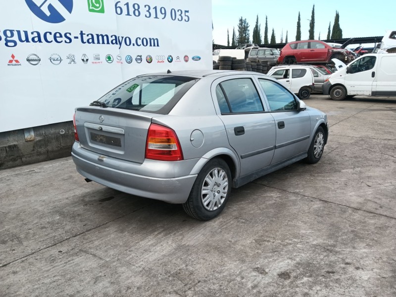 opel astra g hatchback (t98) del año 2001