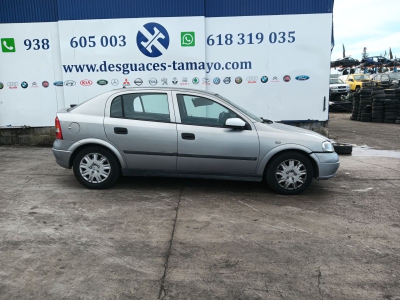 opel astra g hatchback (t98) del año 2001