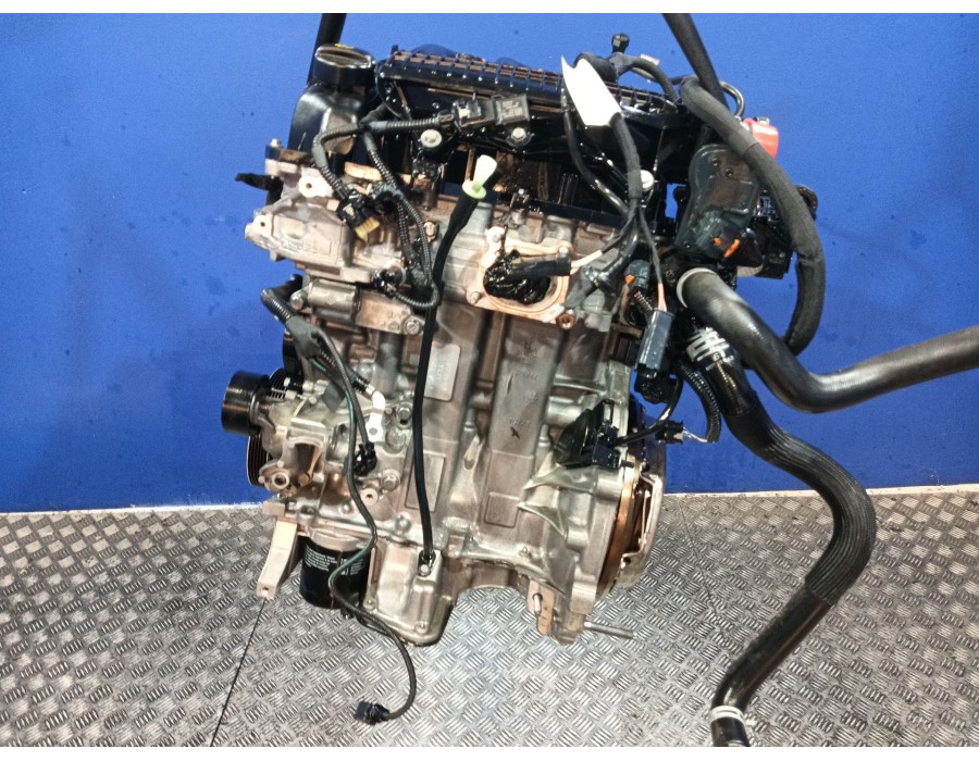 Recambio de motor completo para citroën c3 iii (sx) 1.2 puretech 82 referencia OEM IAM HMR  