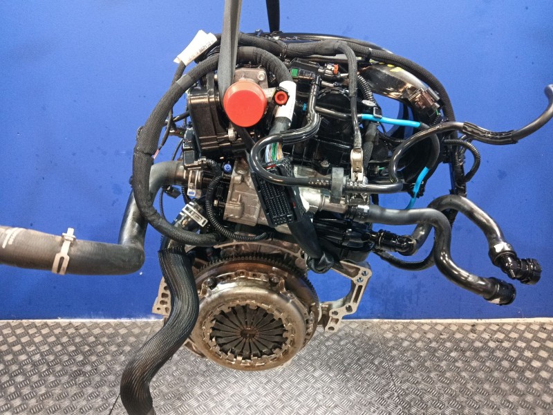 Recambio de motor completo para citroën c3 iii (sx) 1.2 puretech 82 referencia OEM IAM HMR  