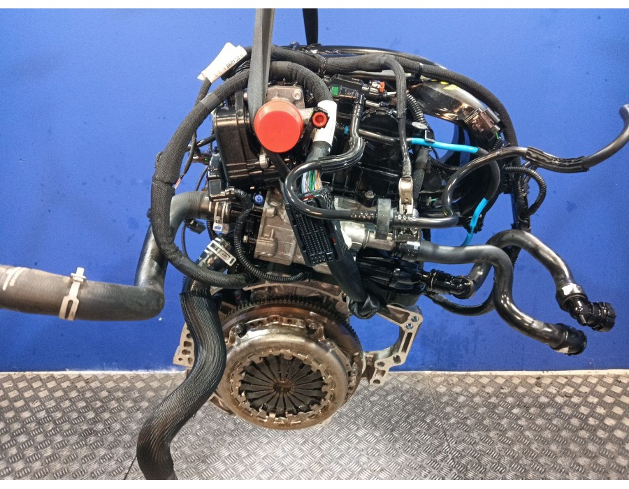 Recambio de motor completo para citroën c3 iii (sx) 1.2 puretech 82 referencia OEM IAM HMR  