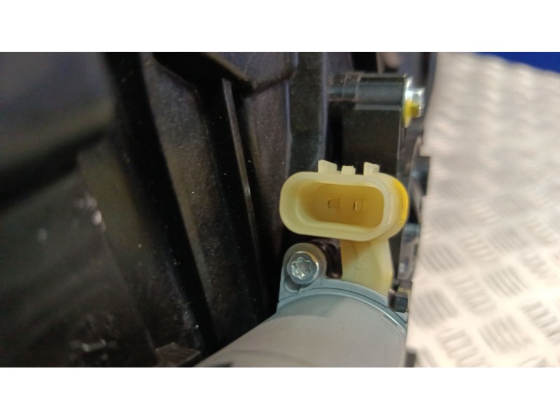 Recambio de elevalunas trasero izquierdo para kia xceed (cd) 1.6 gdi hybrid referencia OEM IAM 83470J7300 AA570K0020 83450J7000