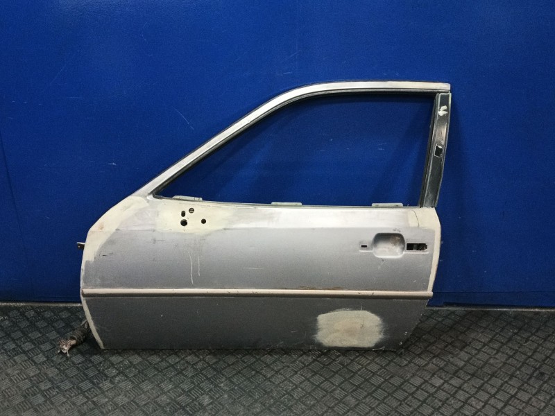 Recambio de puerta delantera izquierda para porsche 944 referencia OEM IAM   