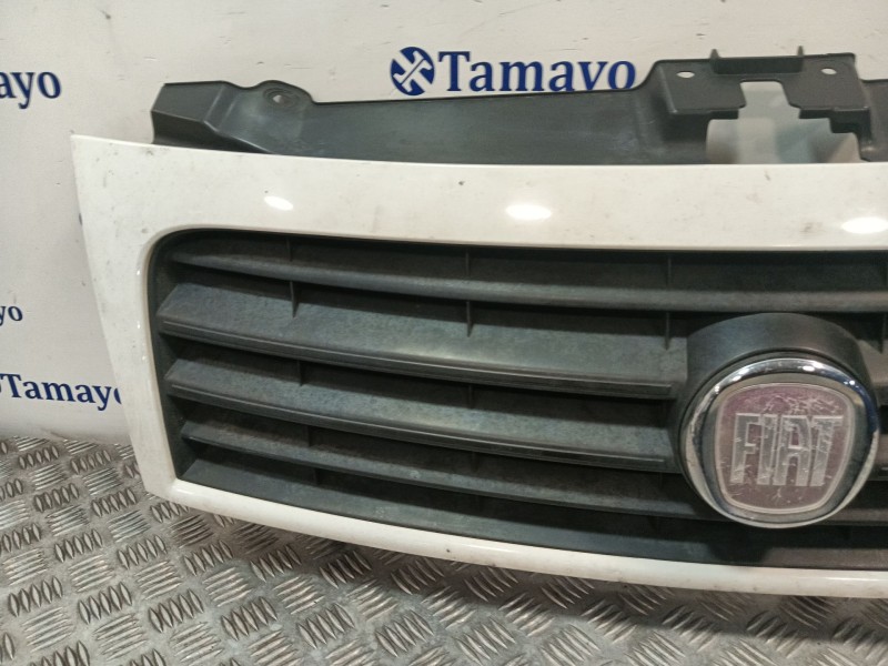 Recambio de rejilla delantera para fiat scudo furgoneta (270_, 272_) 1.6 d multijet referencia OEM IAM 1497652077  