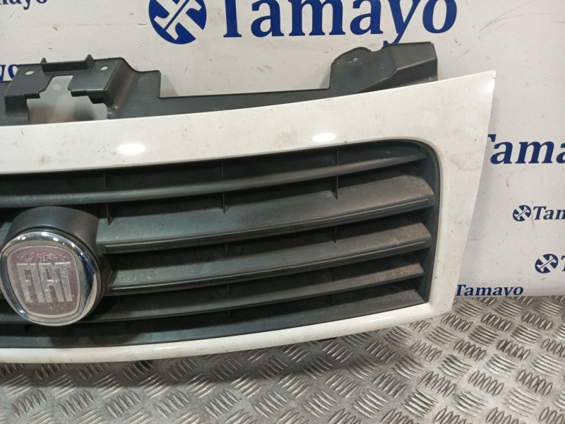 Recambio de rejilla delantera para fiat scudo furgoneta (270_, 272_) 1.6 d multijet referencia OEM IAM 1497652077  