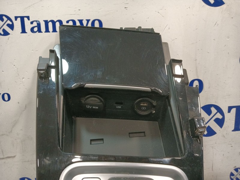 Recambio de consola central para kia xceed (cd) 1.6 gdi hybrid referencia OEM IAM 84631J7900 84651J7000 