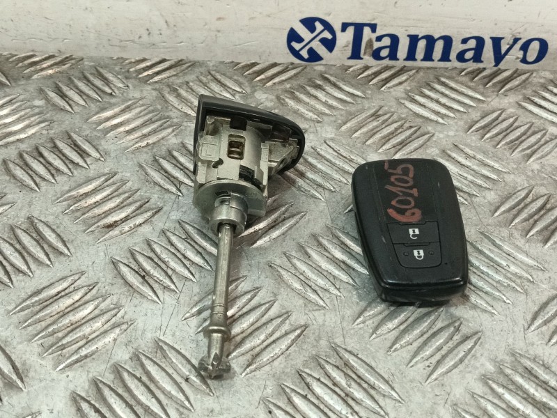 Recambio de bombin puerta delantera derecha para toyota c-hr (_x1_) 1.8 hybrid (zyx10_, zyx11_) referencia OEM IAM   