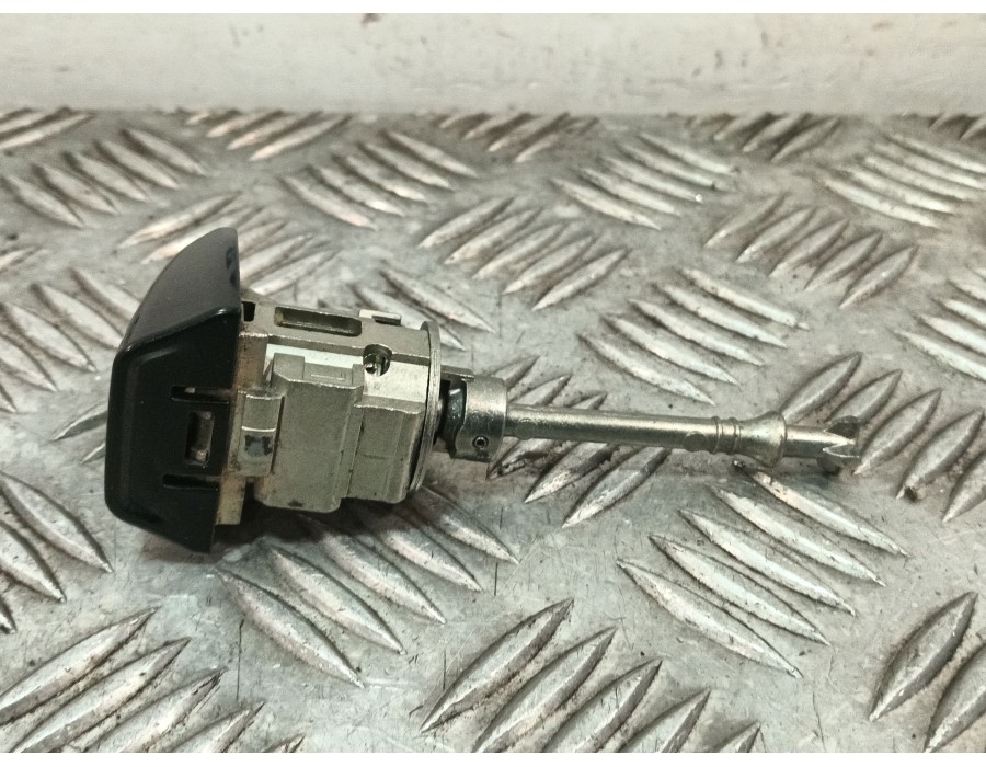 Recambio de bombin puerta delantera derecha para toyota c-hr (_x1_) 1.8 hybrid (zyx10_, zyx11_) referencia OEM IAM   