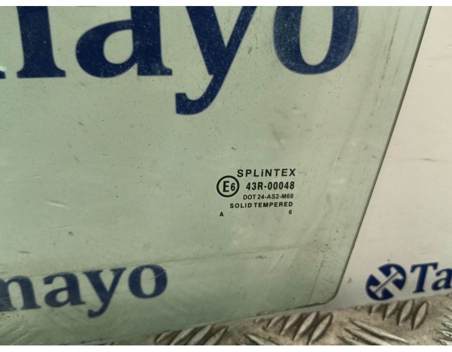 Recambio de luna delantera izquierda para peugeot 107 1.4 hdi cat (8ht / dv4td) referencia OEM IAM 43R00048 24AS2M68 