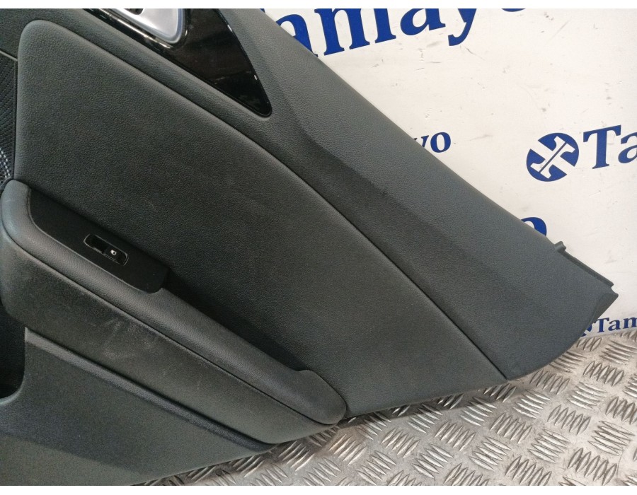 Recambio de guarnecido puerta trasera derecha para kia xceed (cd) 1.6 gdi hybrid referencia OEM IAM 83302J7822DQB 83360J7800WK 