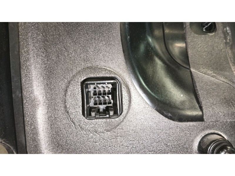 Recambio de retrovisor izquierdo para hyundai h350 furgoneta 2.5 crdi referencia OEM IAM   