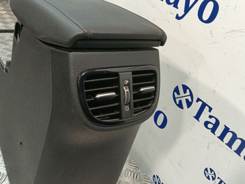 Recambio de apoyabrazos central para kia xceed (cd) 1.6 gdi hybrid referencia OEM IAM 84610J7400  