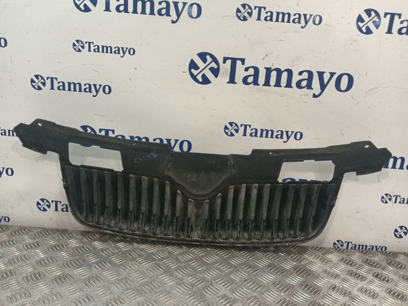 Recambio de rejilla capot para skoda fabia (5j2 ) referencia OEM IAM 5J0853668A  