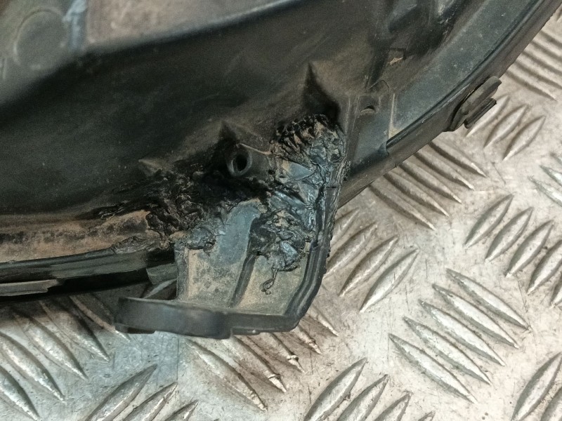 Recambio de faro derecho para opel zafira a referencia OEM IAM 89100157  