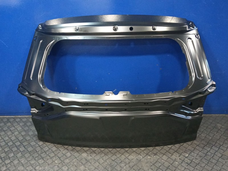Recambio de porton trasero para ssangyong korando (c300) 1.5 e-xgdi 4wd referencia OEM IAM 6401137000  