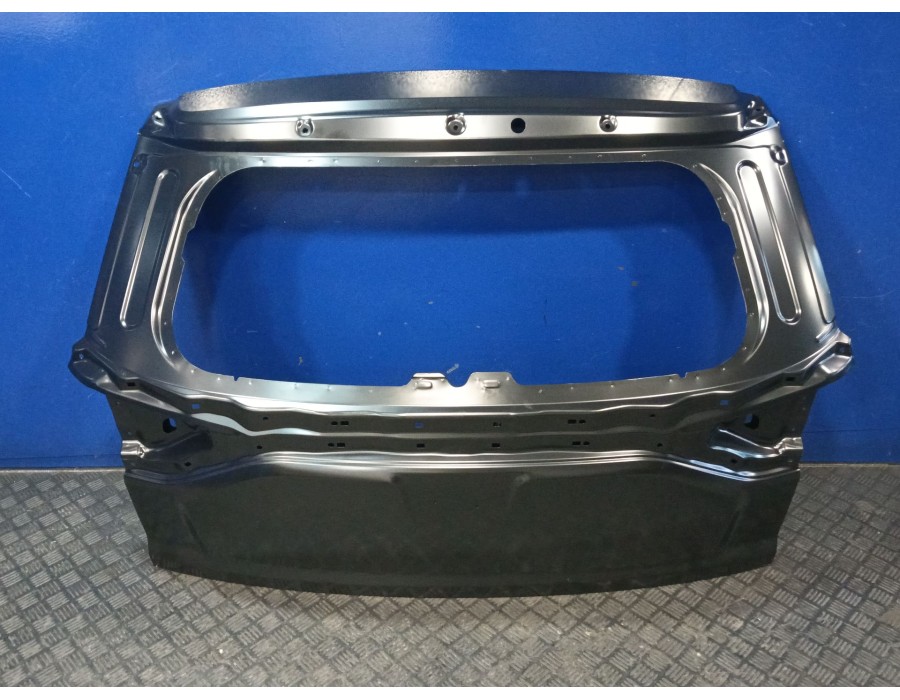 Recambio de porton trasero para ssangyong korando (c300) 1.5 e-xgdi 4wd referencia OEM IAM 6401137000  