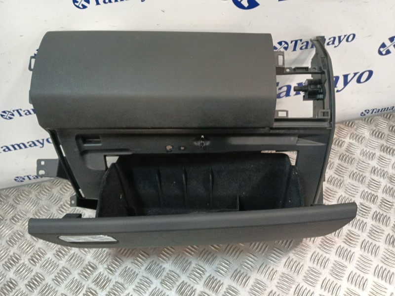 Recambio de guantera para land rover discovery iv (l319) 3.0 sdv6 4x4 referencia OEM IAM LR061582 EH2214K016AA 