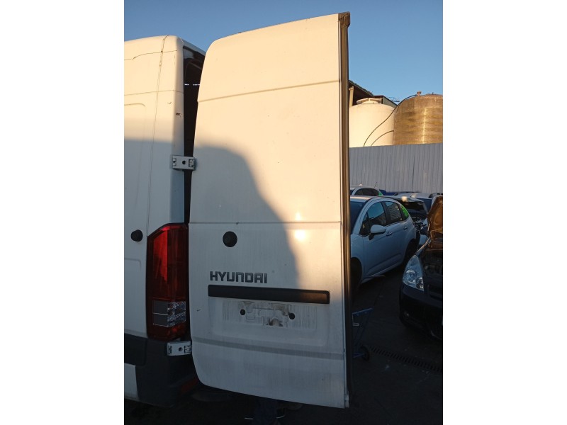 Recambio de porton trasero izquierdo para hyundai h350 furgoneta 2.5 crdi referencia OEM IAM   