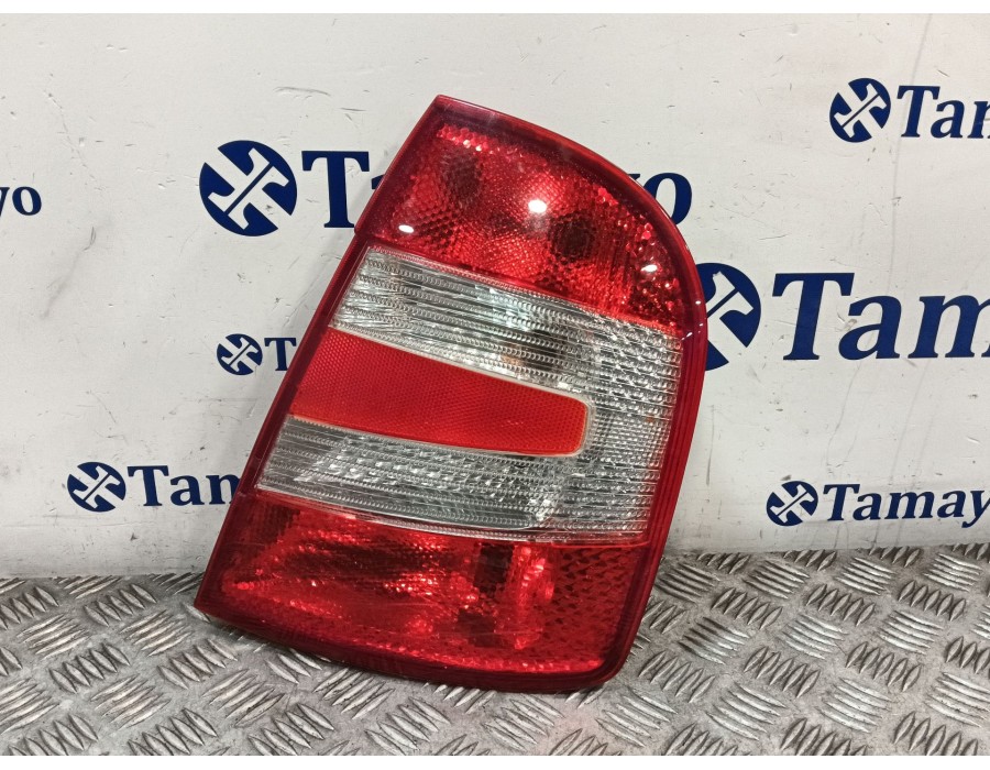 Recambio de piloto trasero derecho para skoda fabia (6y2/6y3) 1.2 12v referencia OEM IAM 6Y6945096D 6Y6945112C 6Y6945112B