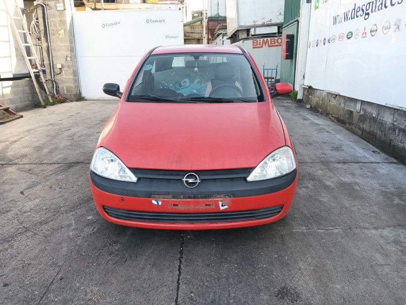 opel corsa c (x01) del año 2000