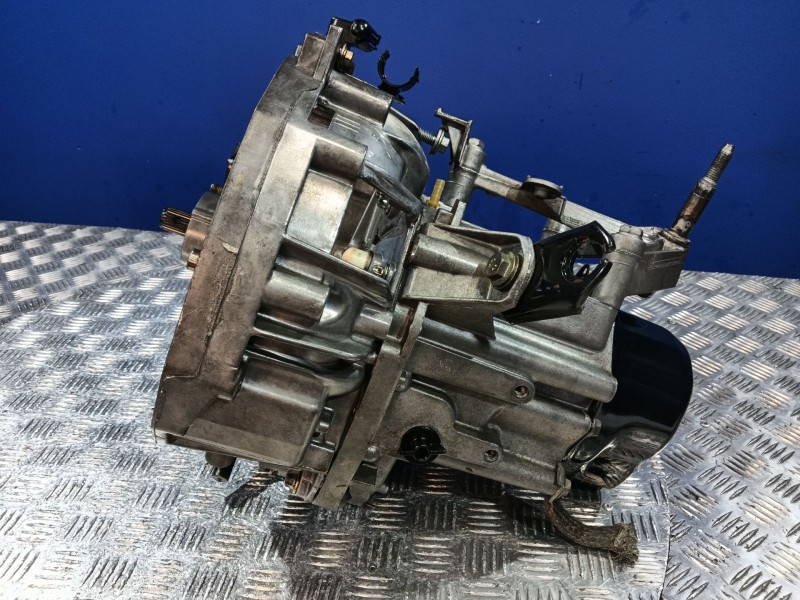 Recambio de caja cambios para renault clio ii (bb_, cb_) 1.5 dci (b/cb08) referencia OEM IAM JC5128  