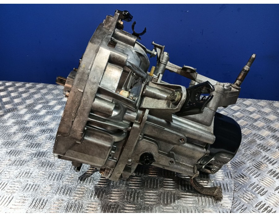 Recambio de caja cambios para renault clio ii (bb_, cb_) 1.5 dci (b/cb08) referencia OEM IAM JC5128  