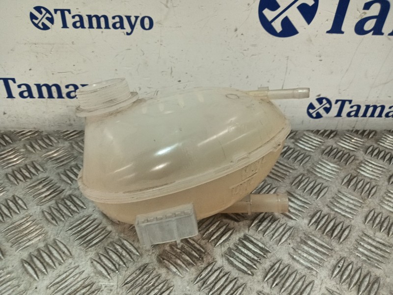 Recambio de deposito expansion para ford puma (j2k, cf7) 1.0 ecoboost referencia OEM IAM GN118A080AA  