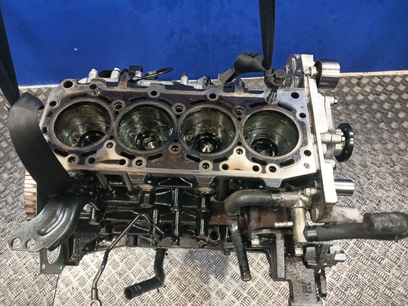 Recambio de bloque armado para kia carnival referencia OEM IAM J3  