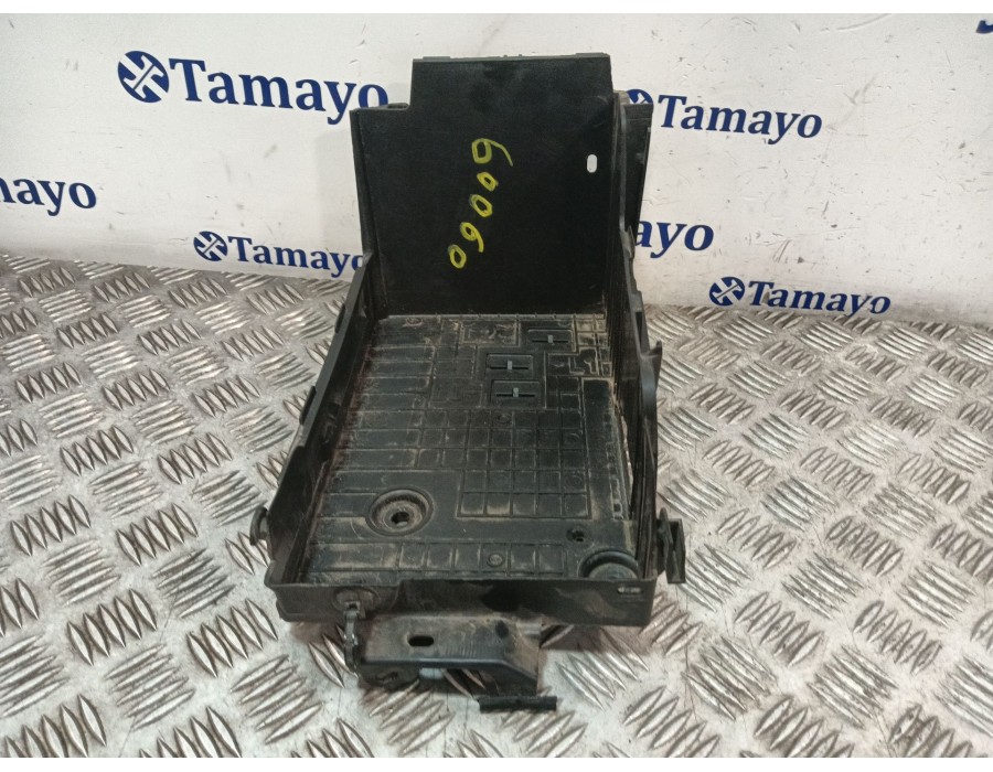 Recambio de soporte bateria para citroën c3 iii (sx) 1.2 puretech 82 referencia OEM IAM 9801801880  