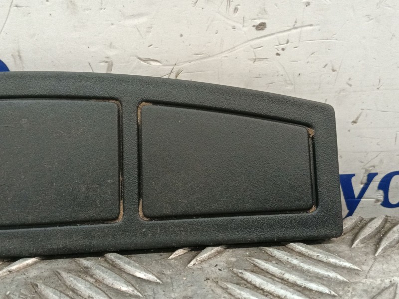Recambio de plastico varios para land rover discovery iv (l319) 3.0 sdv6 4x4 referencia OEM IAM EAZ500010  