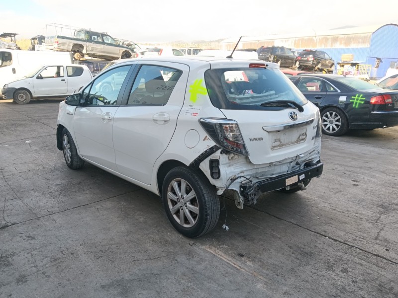 toyota yaris (xp13m) del año 2013