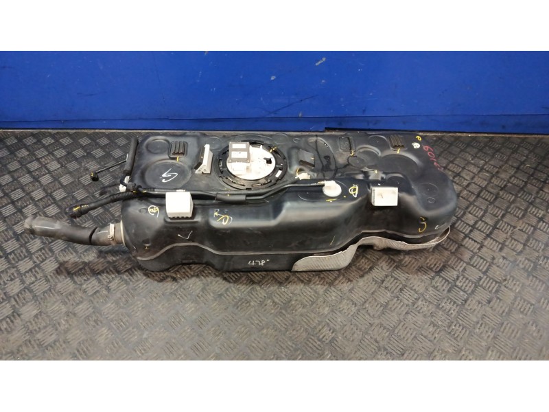 Recambio de deposito combustible para hyundai ioniq (ae) 1.6 gdi hybrid referencia OEM IAM 31150G2000 31150G2500 31150G2600