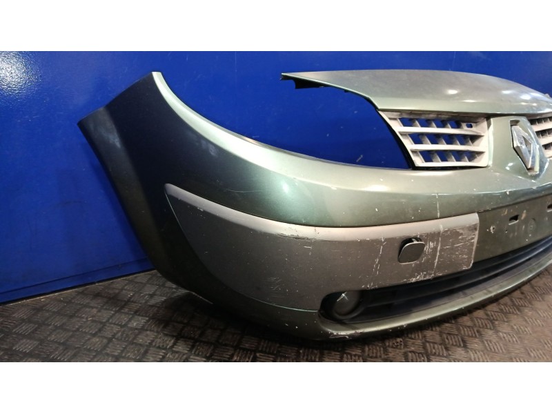 Recambio de paragolpes delantero para renault scénic ii (jm0/1_) 1.9 dci (jm14) referencia OEM IAM 8200139528  