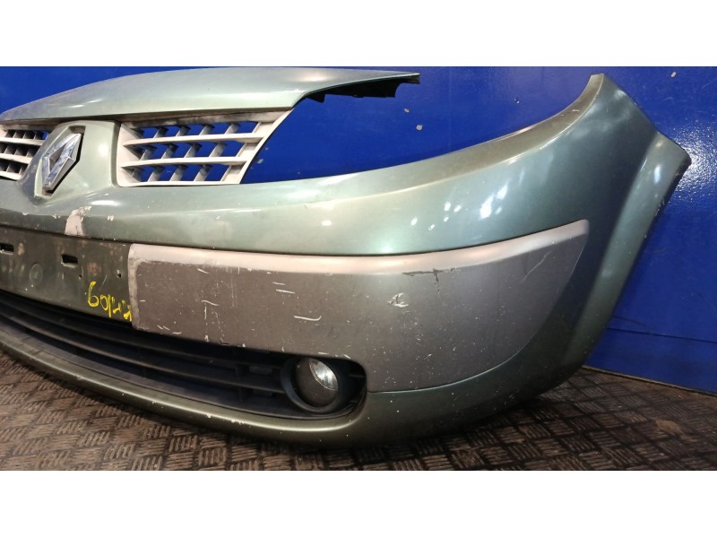 Recambio de paragolpes delantero para renault scénic ii (jm0/1_) 1.9 dci (jm14) referencia OEM IAM 8200139528  