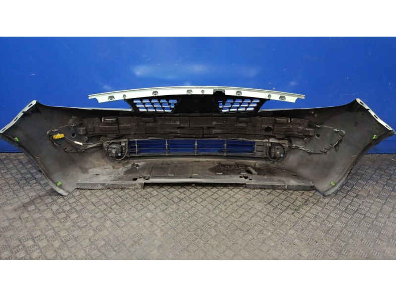 Recambio de paragolpes delantero para renault scénic ii (jm0/1_) 1.9 dci (jm14) referencia OEM IAM 8200139528  