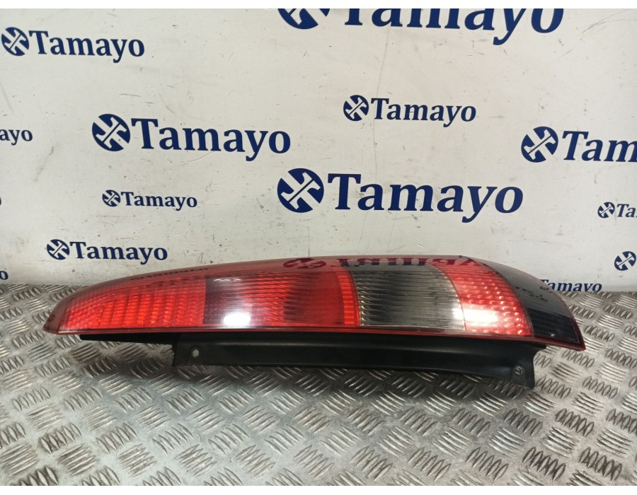 Recambio de piloto trasero derecho para ford fiesta v (jh_, jd_) 1.4 tdci referencia OEM IAM 2S6113A602B  