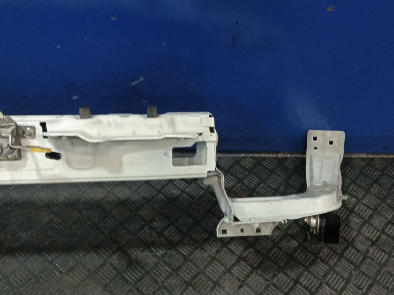 Recambio de travesaño delantero superior para fiat doblo cargo (263_) 1.3 d multijet referencia OEM IAM   