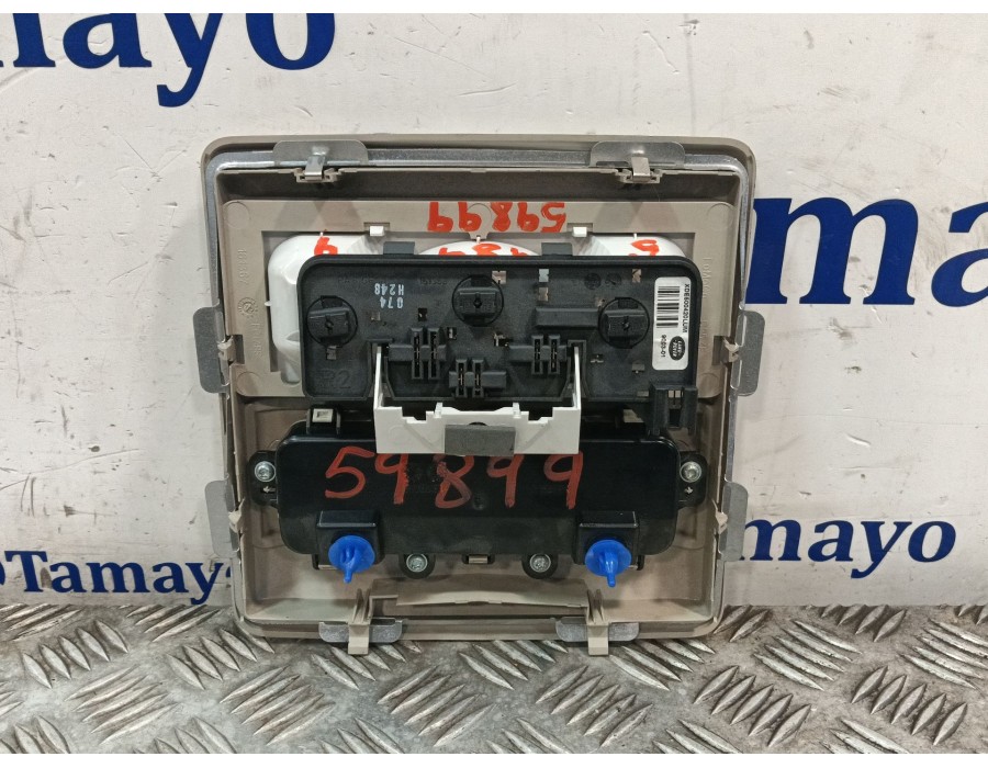 Recambio de luz interior para land rover discovery iv (l319) 3.0 sdv6 4x4 referencia OEM IAM XDE500420LUM  