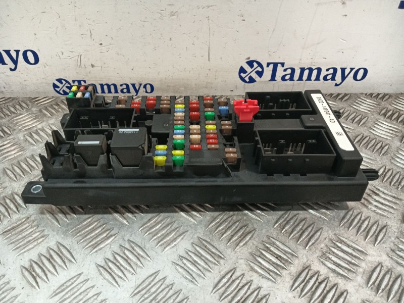 Recambio de caja reles / fusibles para land rover discovery iv (l319) 3.0 sdv6 4x4 referencia OEM IAM EH2214F041AD  