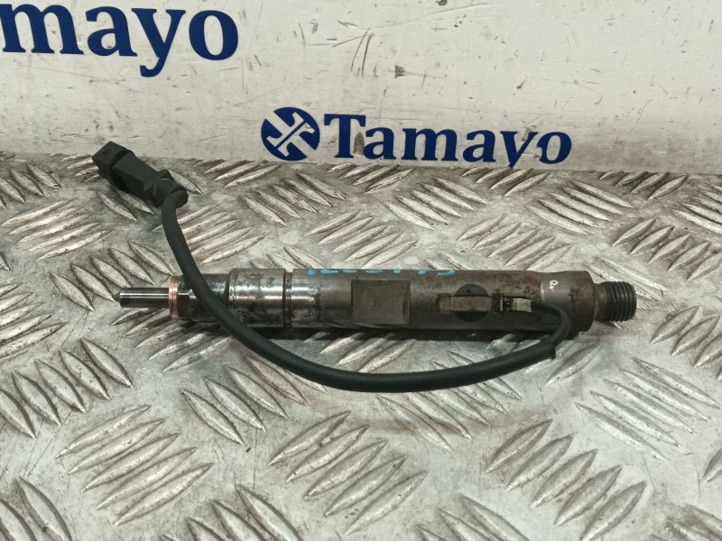 Recambio de inyector para renault scenic (ja..) referencia OEM IAM 8200047506 0432193563 