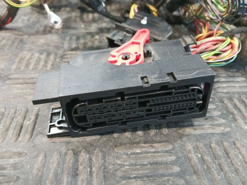 Recambio de instalacion electrica salpicadero para mercedes-benz clase gla (w156) referencia OEM IAM A2465460464 A2465460800 A11