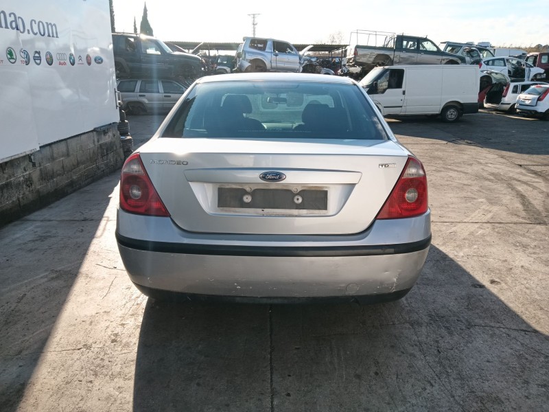 ford mondeo iv sedán (ba7) del año 2004