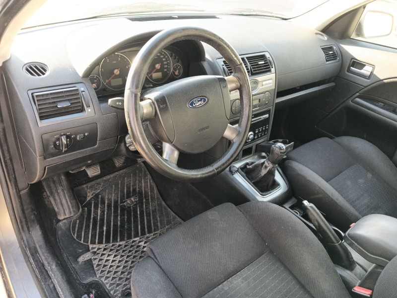 ford mondeo iv sedán (ba7) del año 2004