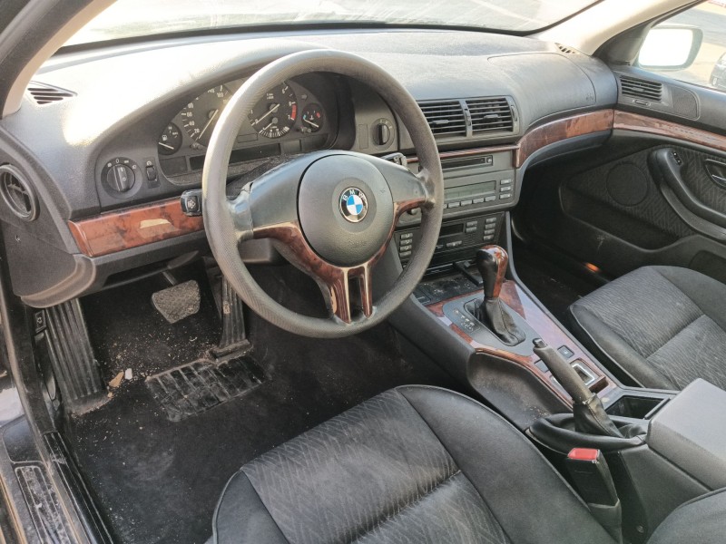 bmw 5 (e39) del año 2003
