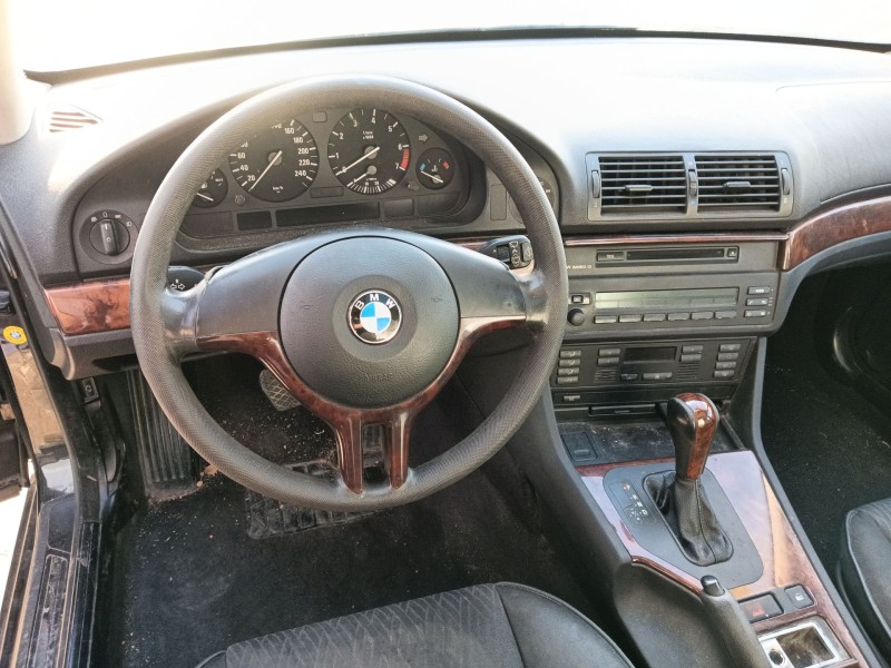 bmw 5 (e39) del año 2003