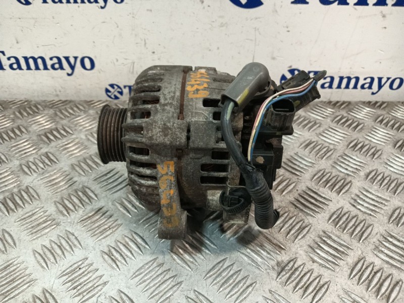 Recambio de alternador para toyota yaris (ksp9/scp9/nlp9) 1.3 cat referencia OEM IAM 270600J051  