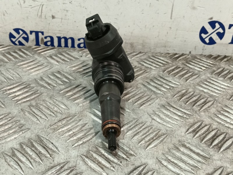 Recambio de inyector para volkswagen polo iv (9n_, 9a_) 1.4 tdi referencia OEM IAM 045130073T 0414720035 